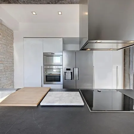 Plajhome 아파트